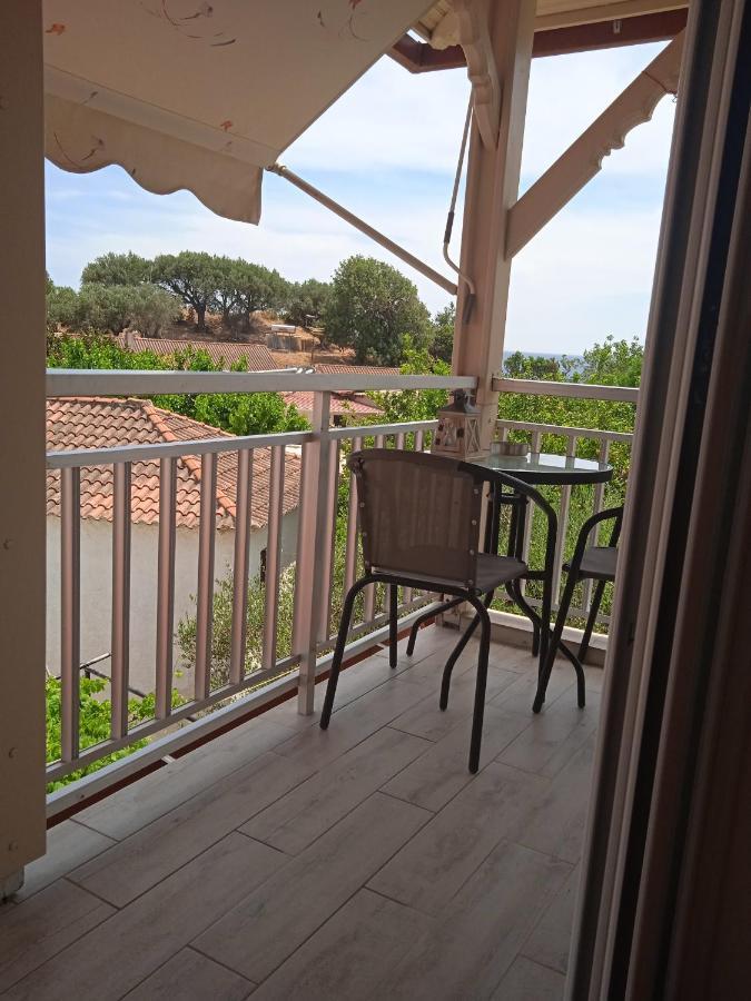 Apartamento To limanaki Finikounta Exterior foto